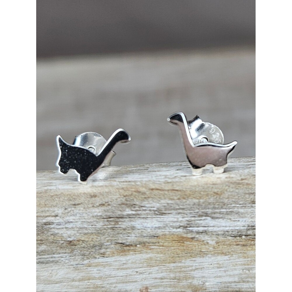 Dainty Sterling Silver Tiny Dinosaur Stud Earrings NWT 925 Cute Minimalist